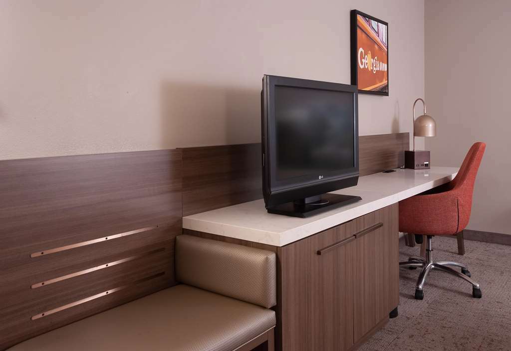 Hilton Garden Inn Atlanta Airport/Millenium Center College Park Стая снимка